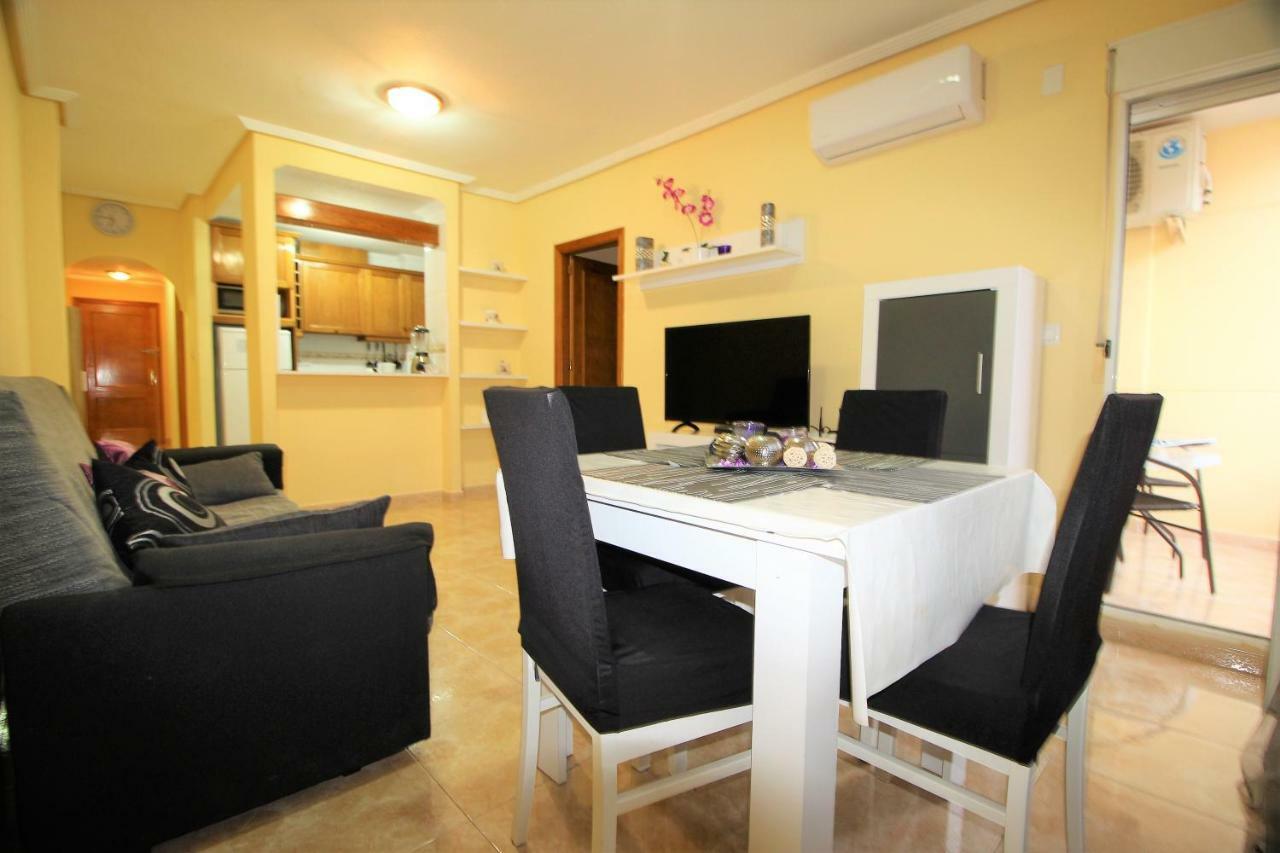 Daniela Apartament Torrevieja Exterior foto
